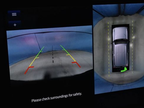 Used 2023 Ford Bronco Badlands image 11