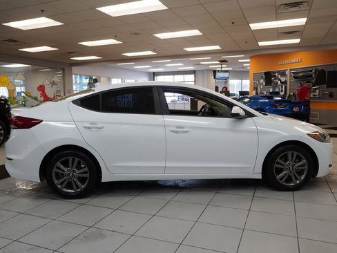 Used 2018 Hyundai Elantra SEL w/ Cargo Package image 14