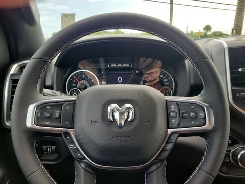 New 2026 RAM 1500 Big Horn AWD/4WD image 17