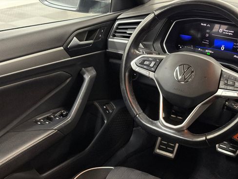 Used 2023 Volkswagen Jetta Sport image 17