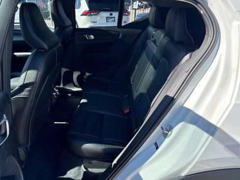 Used 2023 Volvo XC40 B5 Plus w/ Driver Assist Package AWD/4WD image 6