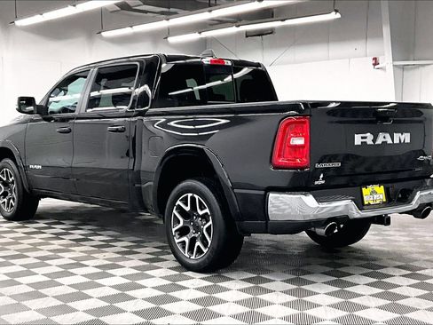 Used 2025 RAM 1500 Laramie AWD/4WD image 3