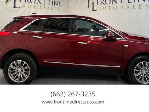 Used 2017 Cadillac XT5 Luxury w/ Driver Awareness Package FWD image 8