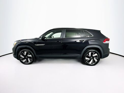 Used 2025 Volkswagen Atlas Cross Sport SE image 4