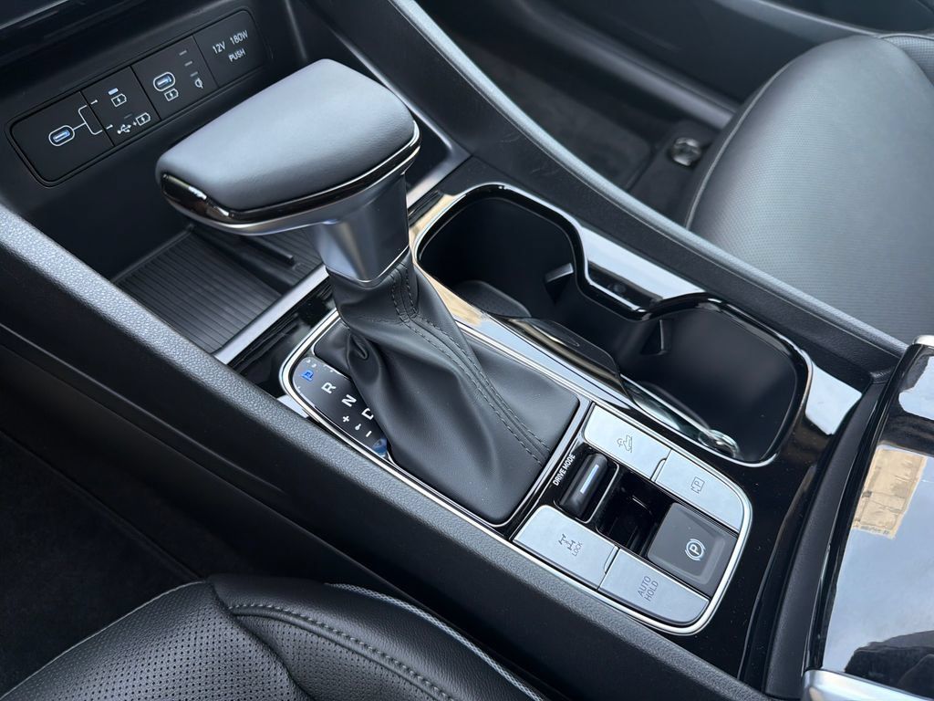 New 2026 Hyundai Santa Cruz Limited AWD/4WD image 32