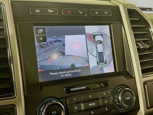 Certified 2019 Ford F450 Lariat w/ Tow Technology Bundle image 14