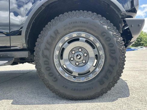 Used 2024 Ford Bronco Badlands AWD/4WD image 12