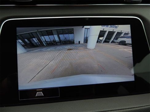 Used 2021 Cadillac XT4 Premium Luxury w/ LPO, Onyx Sport Package image 29