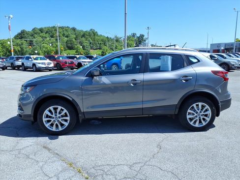 Certified 2020 Nissan Rogue Sport SV FWD image 9