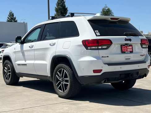 Used 2019 Jeep Grand Cherokee Trailhawk AWD/4WD image 7