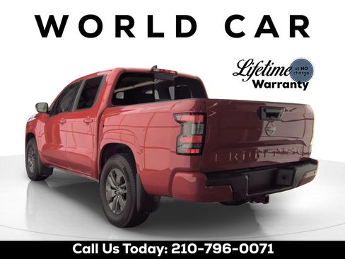 Used 2025 Nissan Frontier SV w/ SV Convenience Package RWD image 3