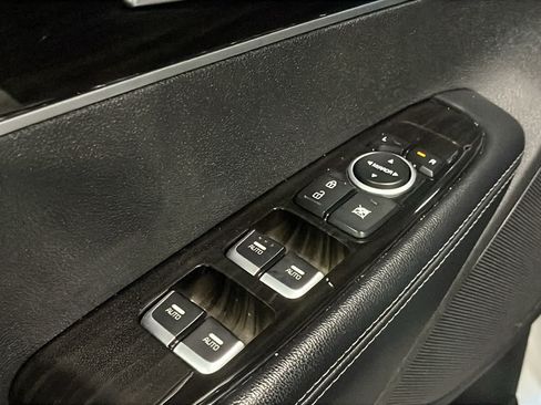 Used 2019 Kia Sorento EX w/ EX Touring Package AWD/4WD image 24