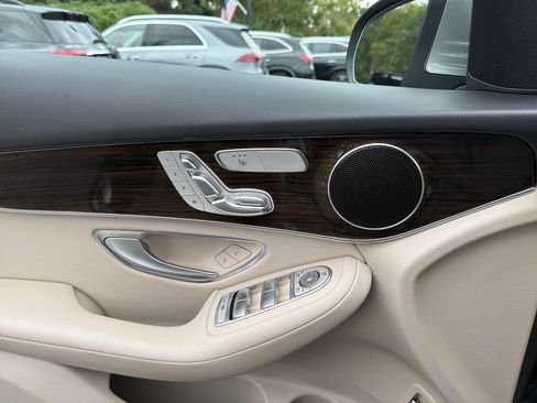 Certified 2022 Mercedes-Benz GLC 300 4MATIC image 14