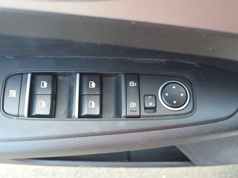 Used 2024 Kia Forte LXS FWD image 11