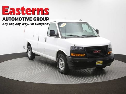 Used 2020 GMC Savana 3500 w/ Driver Convenience Package RWD image 50