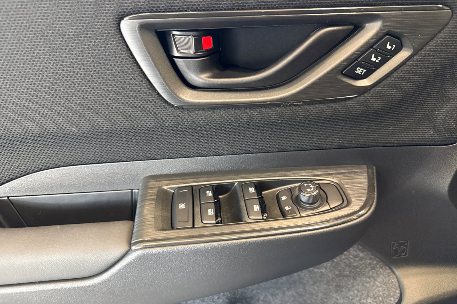 New 2026 Subaru Outback Limited AWD/4WD image 10