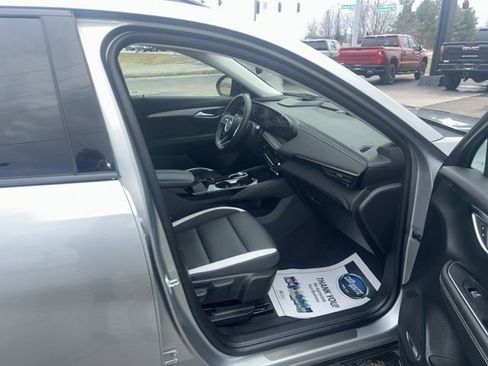 Used 2025 Buick Envision Sport Touring image 28