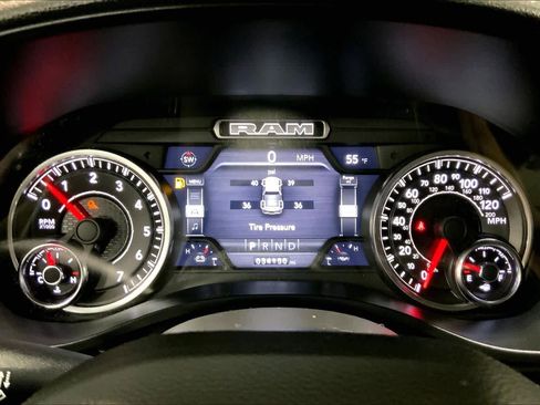 Used 2022 RAM 1500 Laramie image 26