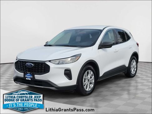 Used 2024 Ford Escape Active image 1