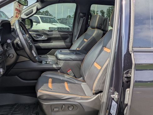Used 2023 GMC Yukon AT4 w/ LPO, Floor Liner Package AWD/4WD image 10