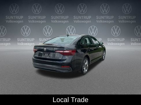Used 2023 Volkswagen Jetta SE FWD image 6