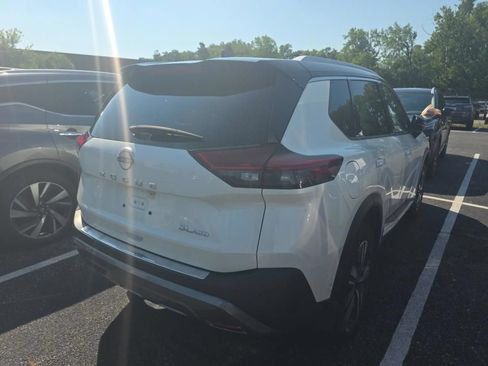 Certified 2023 Nissan Rogue SL w/ SL Premium Package AWD/4WD image 5