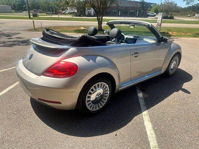 Used 2013 Volkswagen Beetle 2.5 FWD image 4