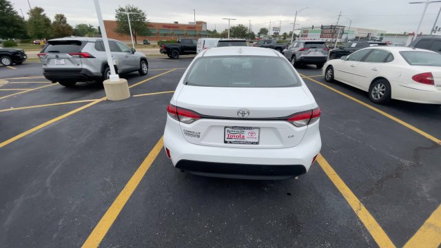 Used 2025 Toyota Corolla LE FWD image 9