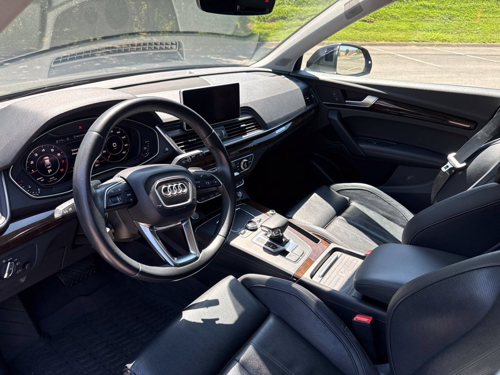 Used 2019 Audi Q5 Premium w/ Premium Plus Package AWD/4WD image 11