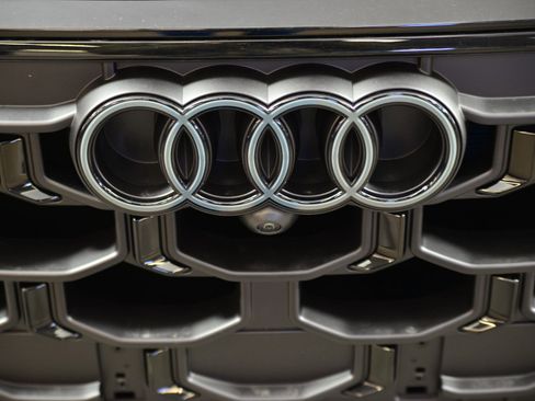 New 2026 Audi Q8 Premium Plus image 15