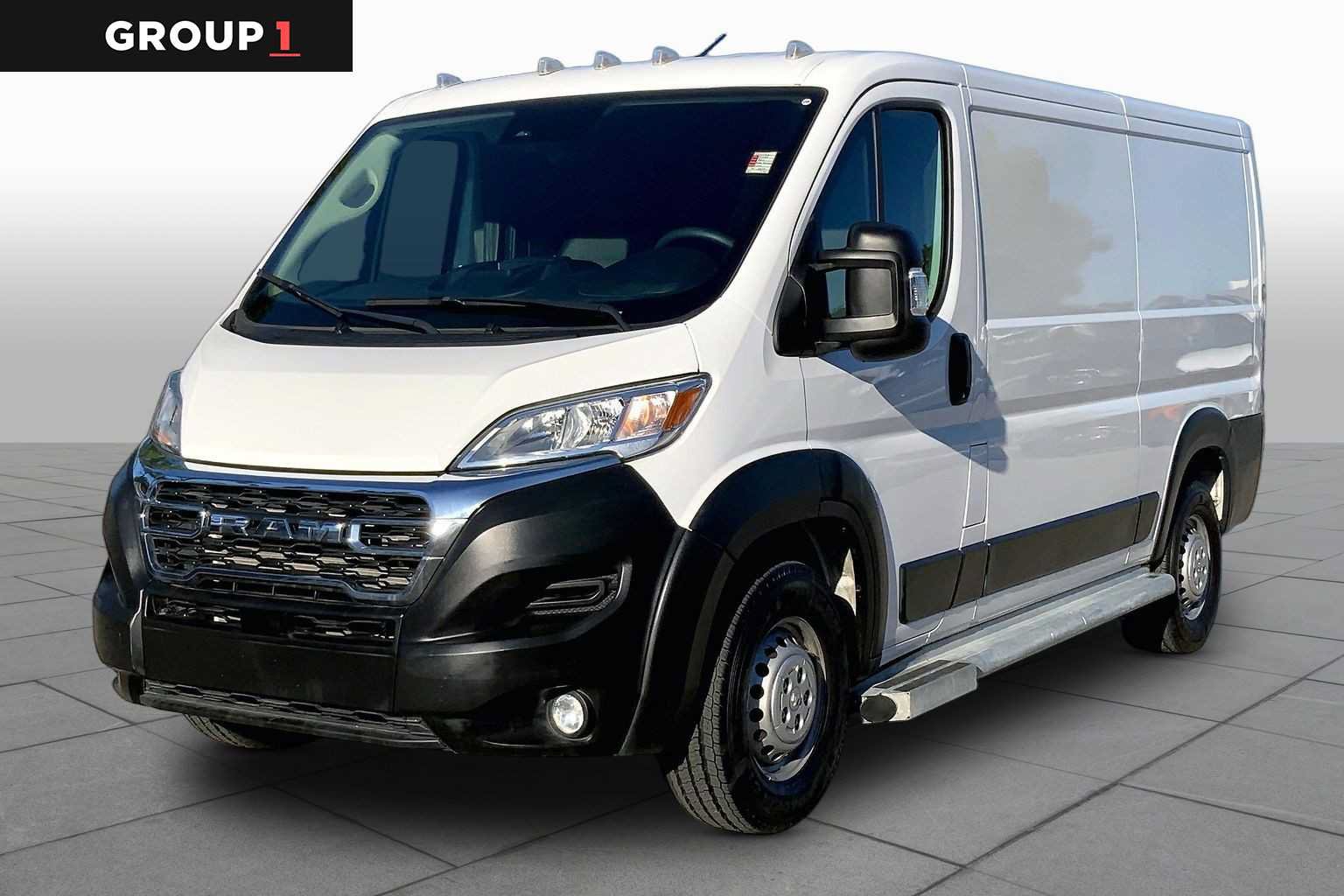 Used 2025 RAM ProMaster 2500 w/ U-Haul Equipment Group FWD image 1