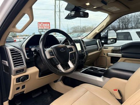 Used 2017 Ford F350 Lariat w/ Lariat Ultimate Package image 30