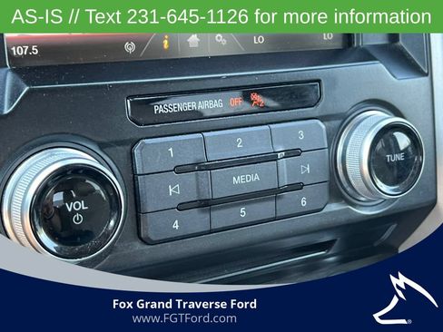 Used 2015 Ford F150 Lariat w/ Equipment Group 502A Luxury AWD/4WD image 25