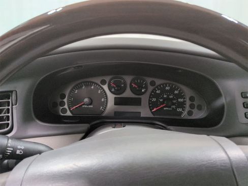 Used 2005 Mercury Sable LS image 31