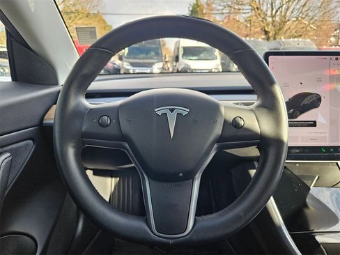 Used 2019 Tesla Model 3 Long Range image 21