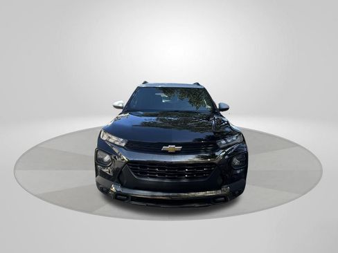 Used 2023 Chevrolet TrailBlazer ACTIV w/ Convenience Package FWD image 2