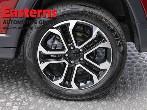 Used 2022 Jeep Compass Limited w/ Sun and Sound Group AWD/4WD image 84