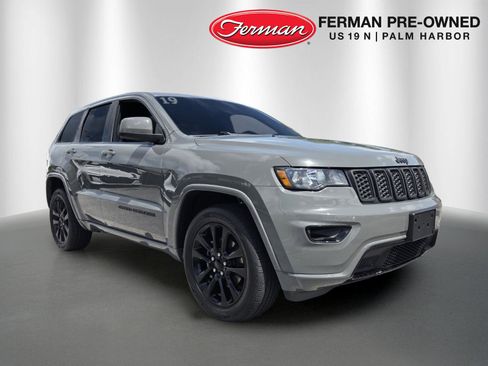 Used 2019 Jeep Grand Cherokee Altitude AWD/4WD image 1
