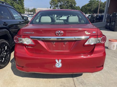 Used 2013 Toyota Corolla LE FWD image 5