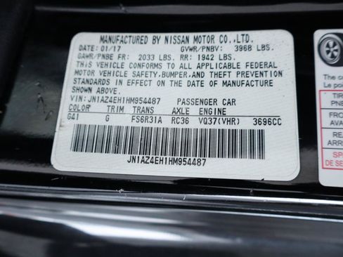 Used 2017 Nissan 370Z Coupe RWD image 34