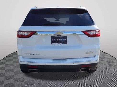 Used 2019 Chevrolet Traverse High Country w/ LPO, Cargo Package AWD/4WD image 3