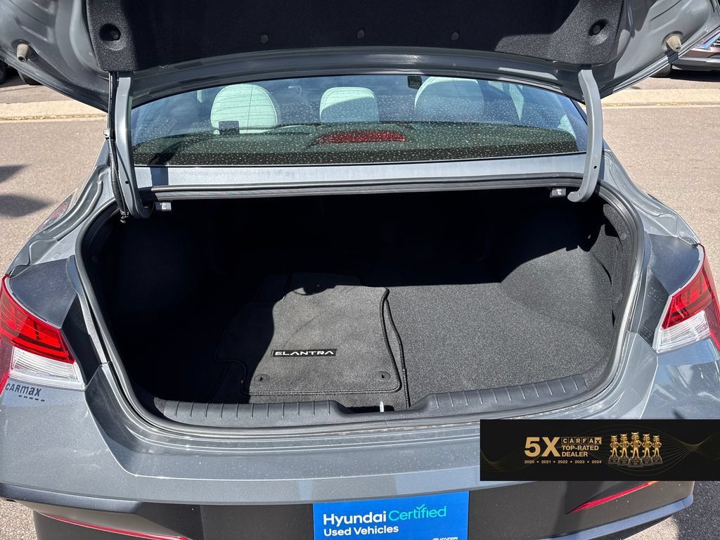 Certified 2026 Hyundai Elantra Limited FWD image 13