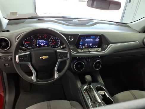 Used 2022 Chevrolet Blazer LT FWD image 13