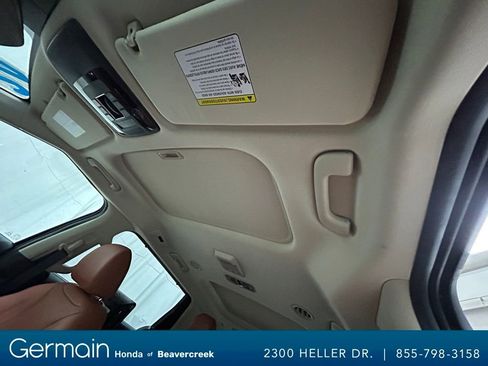 Used 2024 Kia Carnival SX Prestige image 27