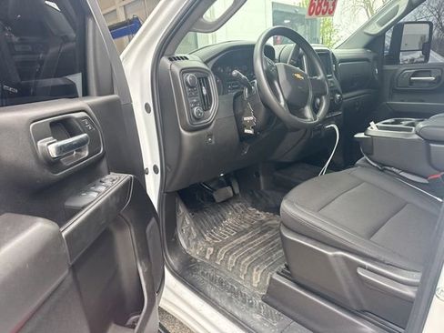 Used 2024 Chevrolet Silverado 2500 W/T w/ WT Fleet Convenience Package image 6