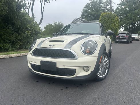 Used 2013 MINI Cooper Coupe S FWD image 2