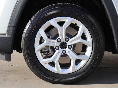 Used 2025 Jeep Compass Sport AWD/4WD image 6