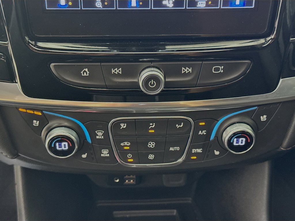 Used 2023 Chevrolet Traverse High Country w/ LPO, Floor Liner Package FWD image 19