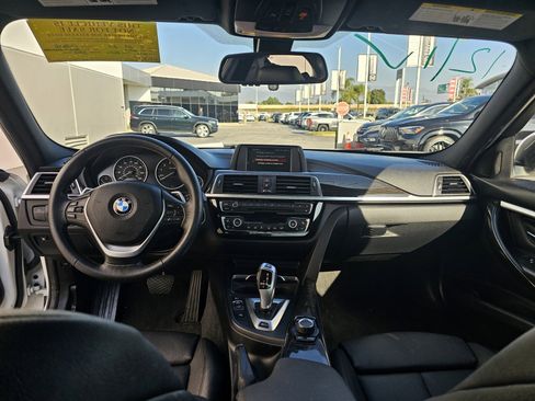 Used 2018 BMW 330e image 8