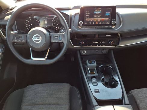 Used 2021 Nissan Rogue SV FWD image 13
